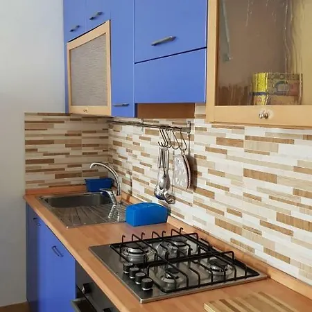 Laurie's Apartment *